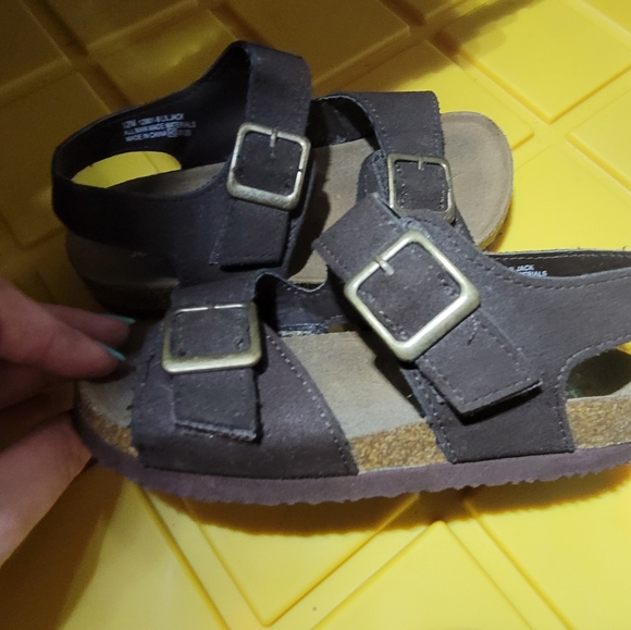 Sandals - Picture 2 of 5